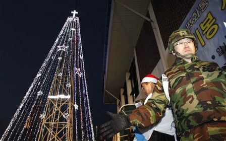 Triều Tiên cảnh báo Hàn Quốc không dựng tháp đèn Noel ở biên giới ảnh 1